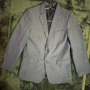 Boys Blue 2 piece suit
Size 16